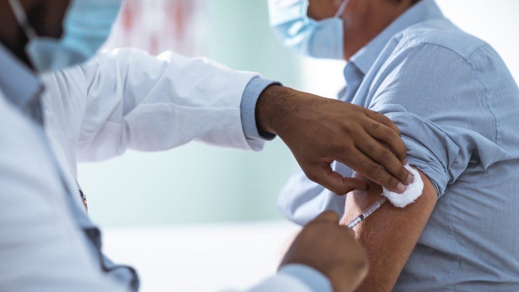Pharmacies reach 250,000 COVID-19 vaccine milestone